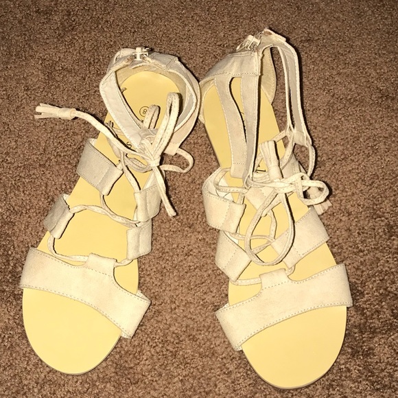 Strappy Lace Up Ankle Wrap Gladiators Flat Sandals - Picture 2 of 8